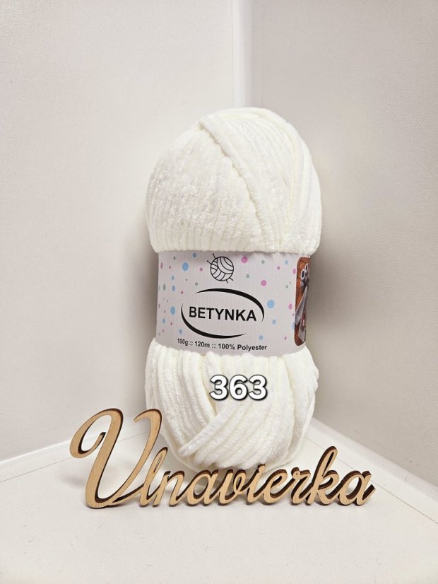 Betynka 363 kremová