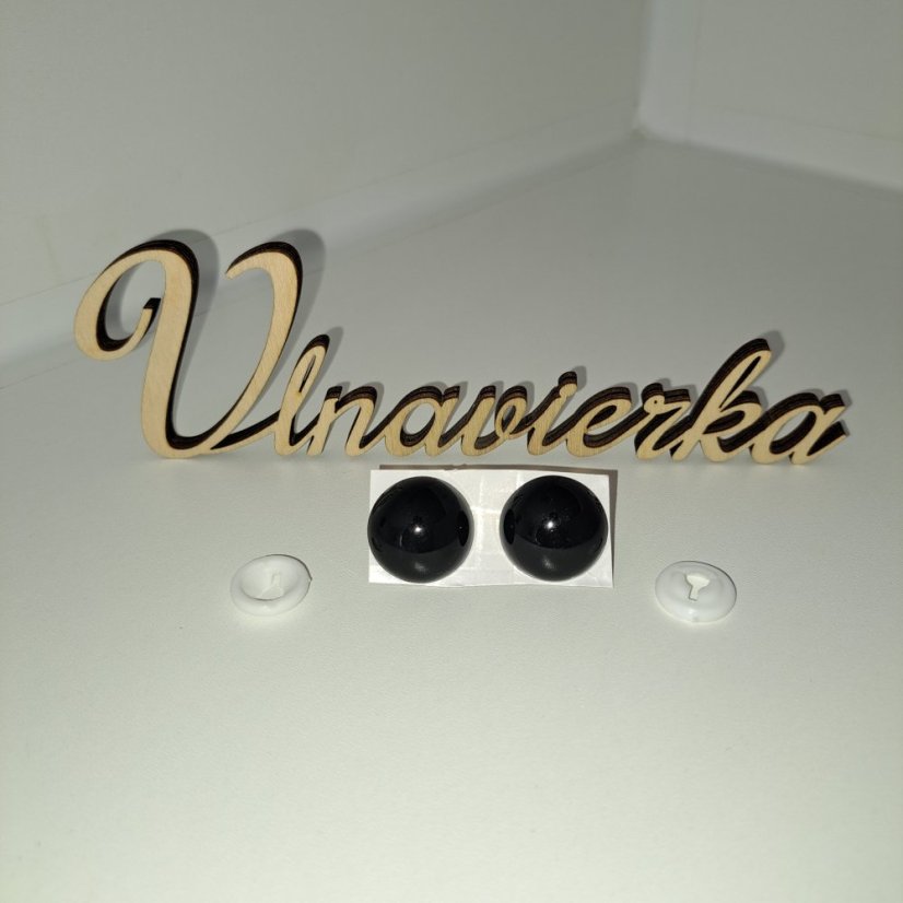 Černe Oči s Pojistkou 21mm