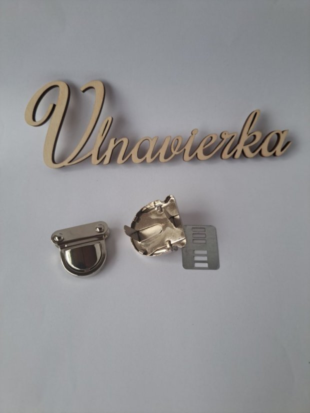 Zapinani na kabelku30*31mm strieborna