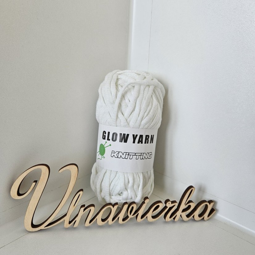 GLOW YARN priadza svietiaca v tme G001E bielá šnur