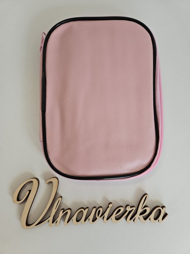 Sada háků pro háčkování v pouzdře