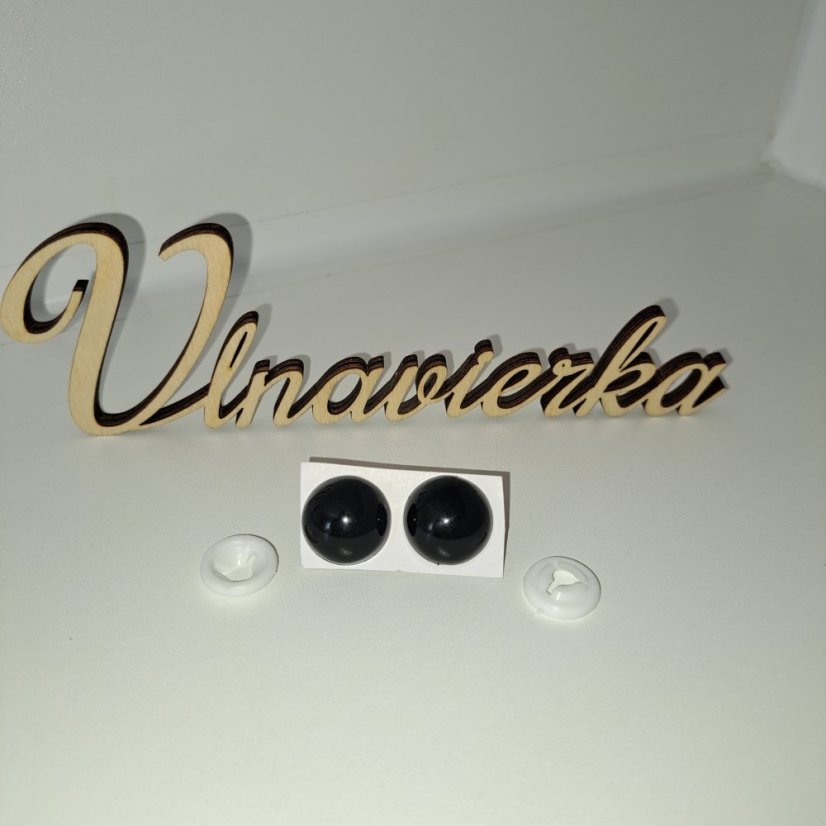 Černe Oči s Pojistkou 18mm