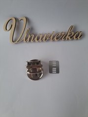 Zapinani na kabelku30*31mm střibrna