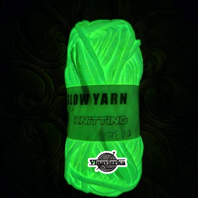 GLOW YARN příze svítící ve tmě G003E zelena šnur