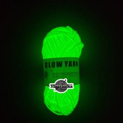 GLOW YARN příze svítící ve tmě G003 zelená