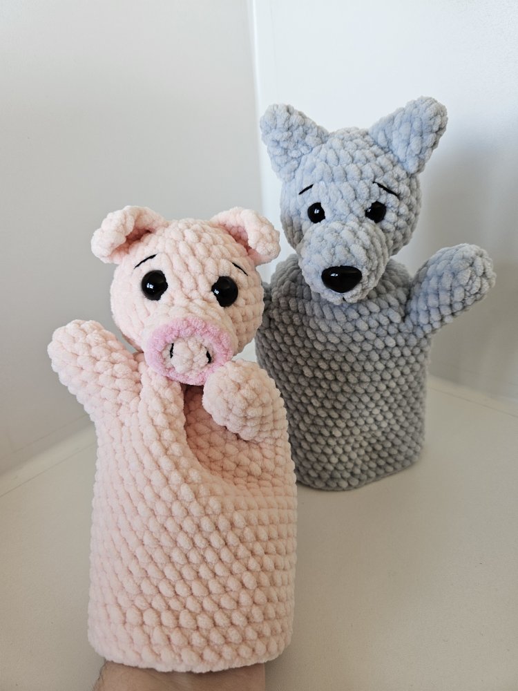 Hačkovana manuška vlk a prasiatko