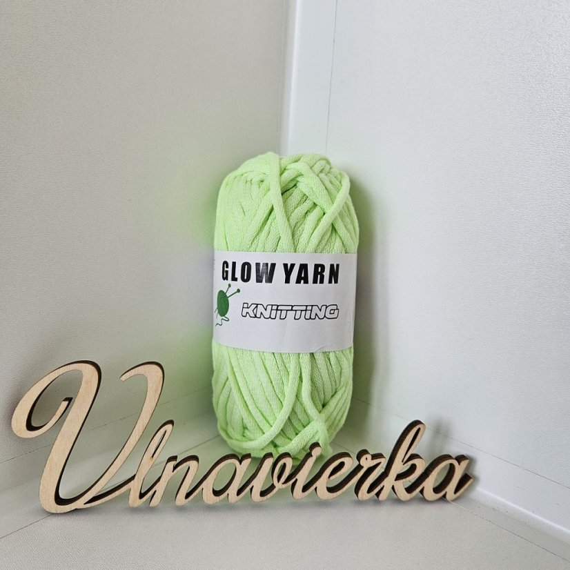 GLOW YARN priadza svietiaca v tme G005E neonová zelena šnur